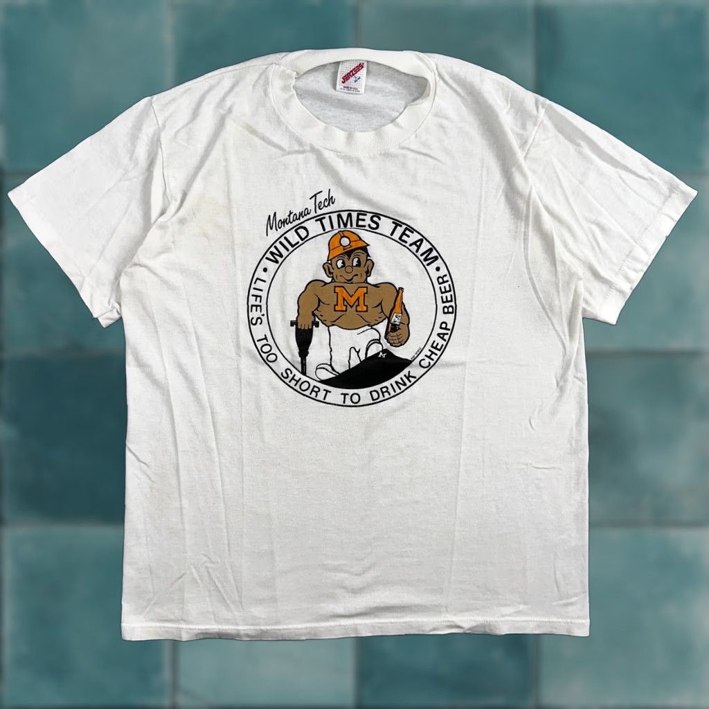 Jerzees VINTAGE Cheap Beer Montana Tech Wild Times Buff Guy VTG T Shirt 80s Quote Funny Graphic Size US L / EU 52-54 / 3 - 1 Thumbnail