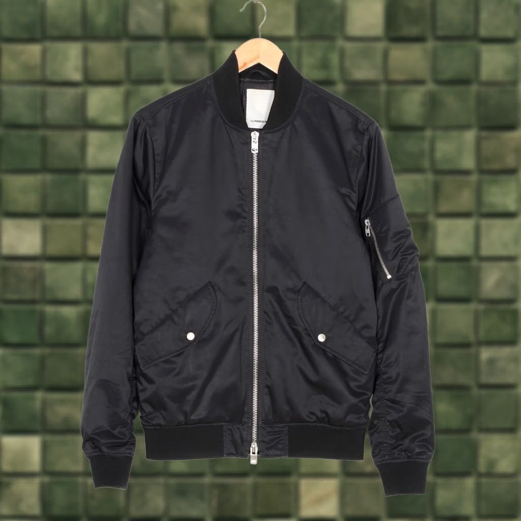 J.Lindeberg J.LINDEBERG Rafe 72 Bomber Jacket Men S MJ5900 Satin Bomber Jacket Black Small Mens Size US S / EU 44-46 / 1 - 1 Thumbnail