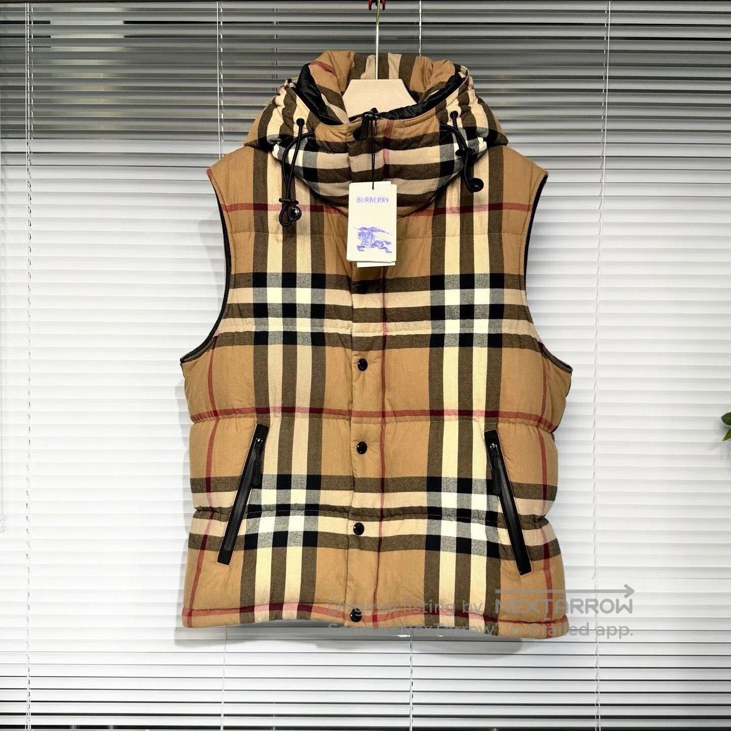 Burberry burberry down jacket with detachable sleeves. Size US L / EU 52-54 / 3 - 3 Thumbnail