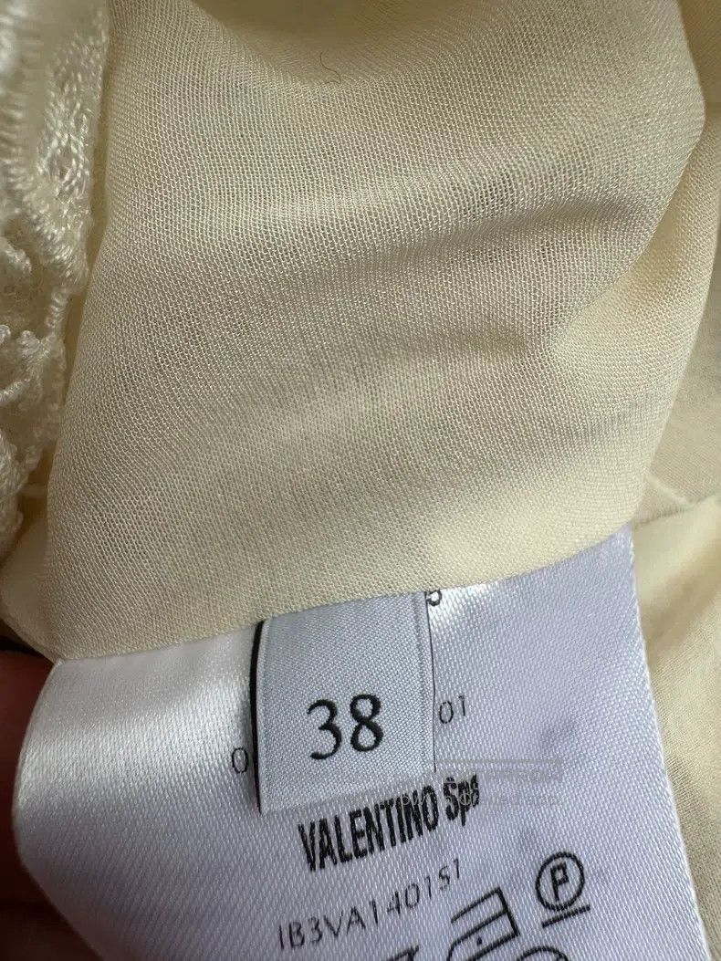 Valentino Valentino Lace dress Size S / US 4 / IT 40 - 6 Thumbnail