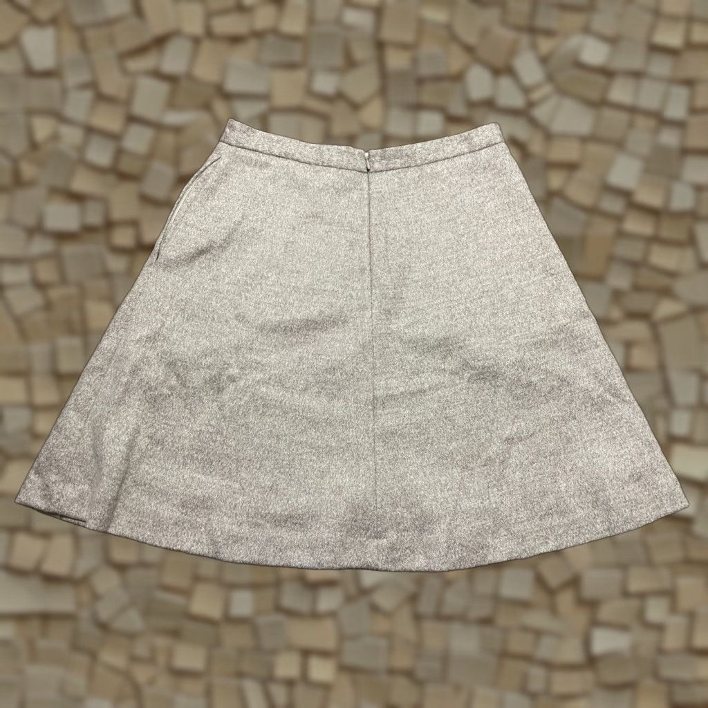 Banana Republic Banana Republic Skirt, Women's Size 6, A-line, Back Zip, White Gray, Lined, Short, Casual, Regular, Fall Spring Summer, Womens, Skirt Size 28" / US 6 / IT 42 - 1 Thumbnail