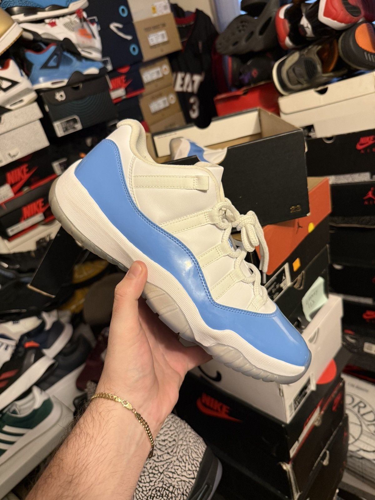 Jordan retro 11 low university blue sz 10.5