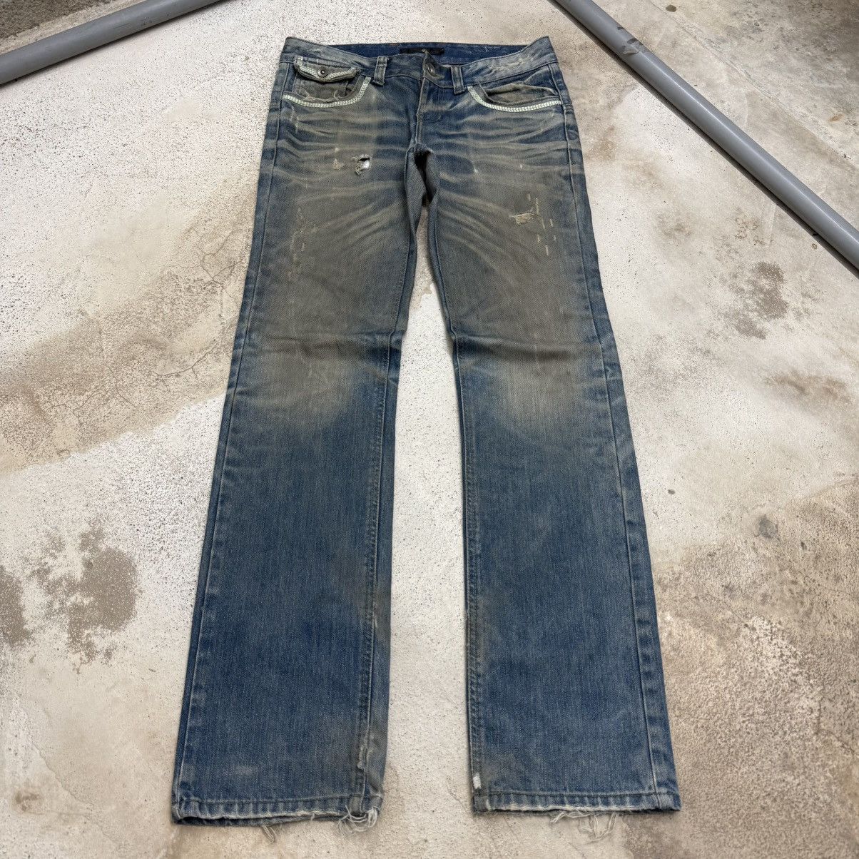 Japanese Brand Japanese Muddy Distressed Whisker Low Rise Denim Pants Size US 29 - 3 Thumbnail
