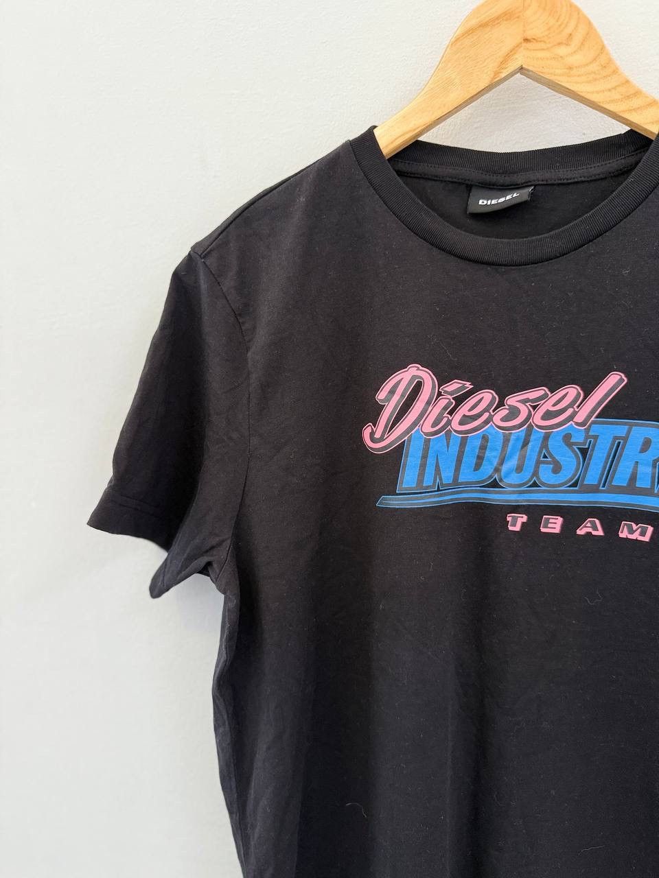 Diesel Men’s Diesel Industry Big Logo black y2k designer tee Size US M / EU 48-50 / 2 - 5 Thumbnail