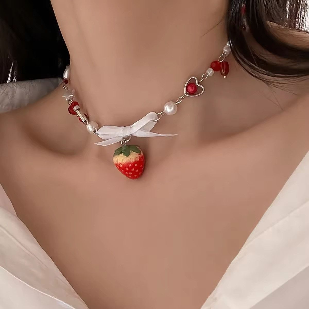 Jewelry Korean Cute Red Strawberry Pendant Collar Necklace Size ONE SIZE - 3 Thumbnail