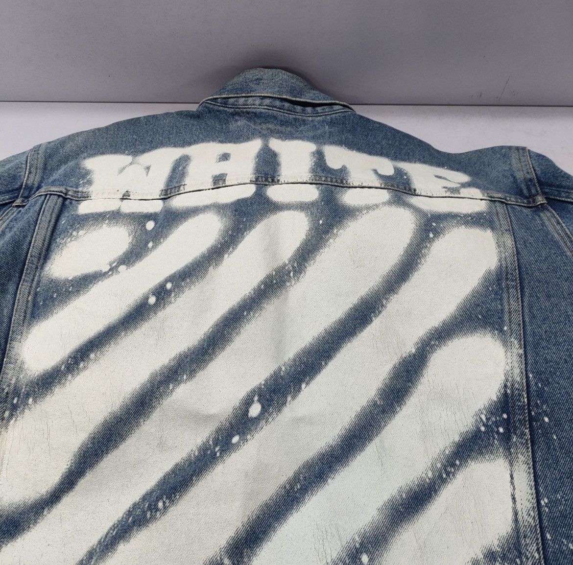 Off-White Off-White Sprayed Diagonals Denim Jacket Size US L / EU 52-54 / 3 - 6 Thumbnail