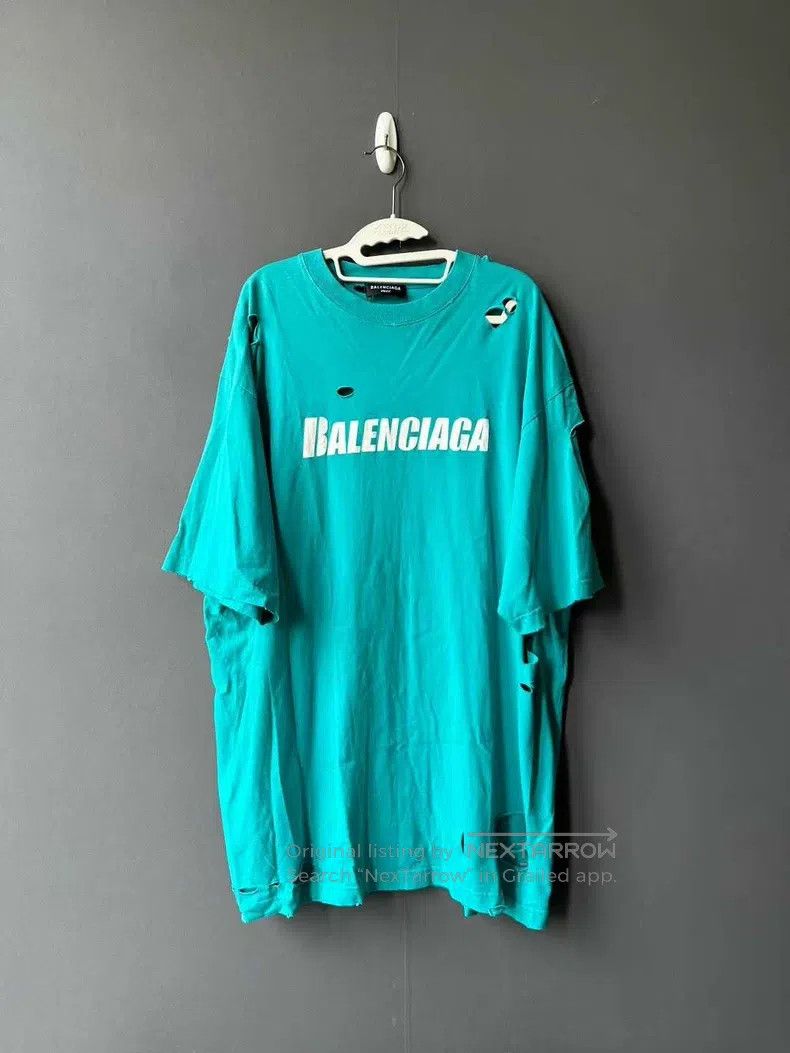 Balenciaga Balenciaga Destroyed Letter Short Sleeve Size US S / EU 44-46 / 1 - 1 Thumbnail