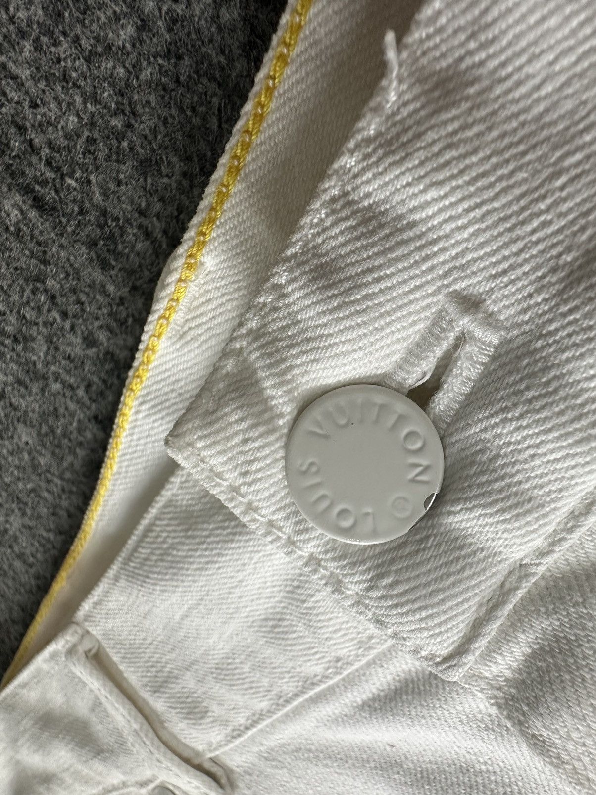 Louis Vuitton Louis Vuitton - Monogram Patch Stretch Fit White Denim Pants Size US 32 / EU 48 - 12 Thumbnail