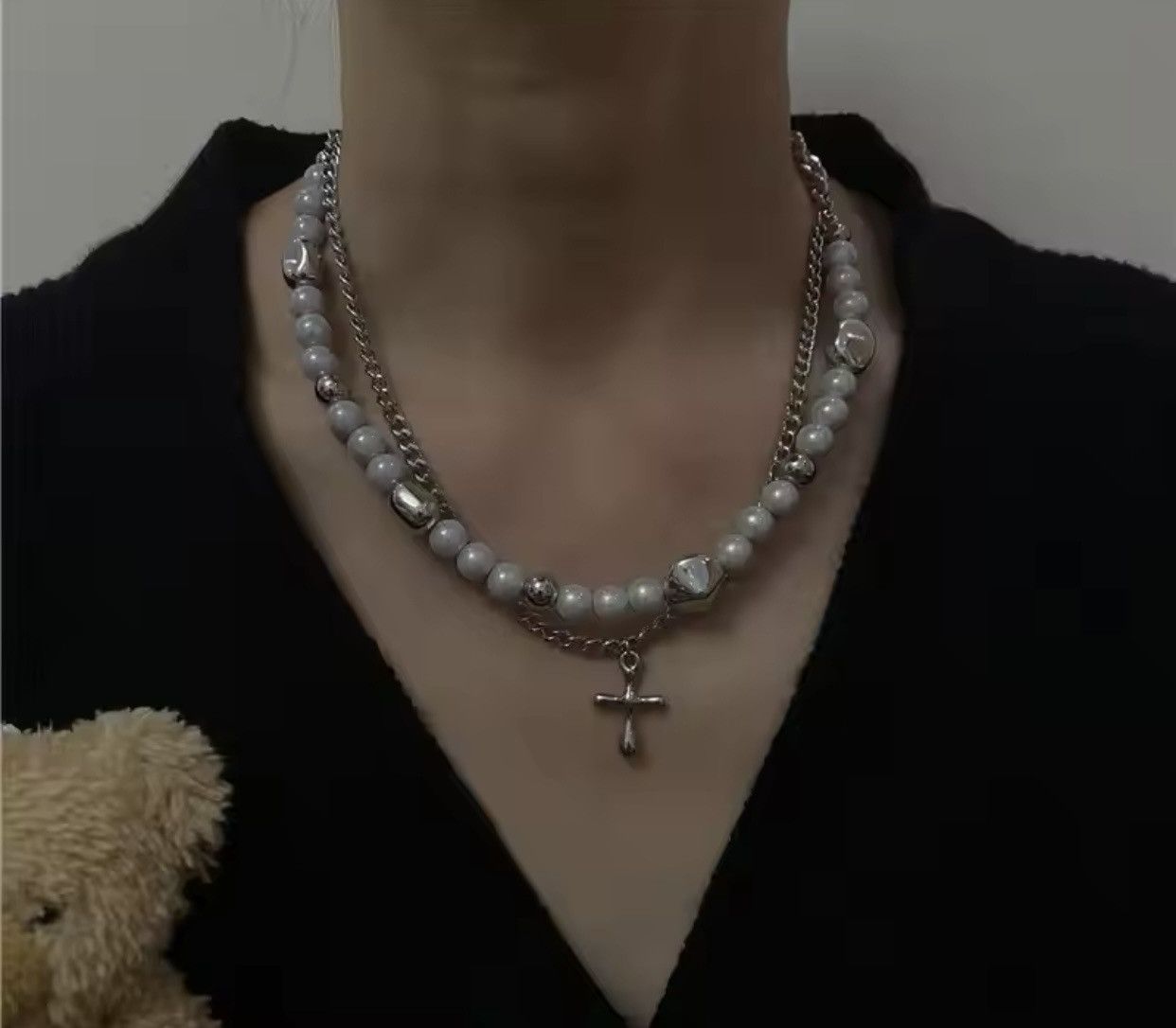 Jewelry × Vintage Hip Hop Double Layered Pearl Cross Necklace Size ONE SIZE - 1 Thumbnail