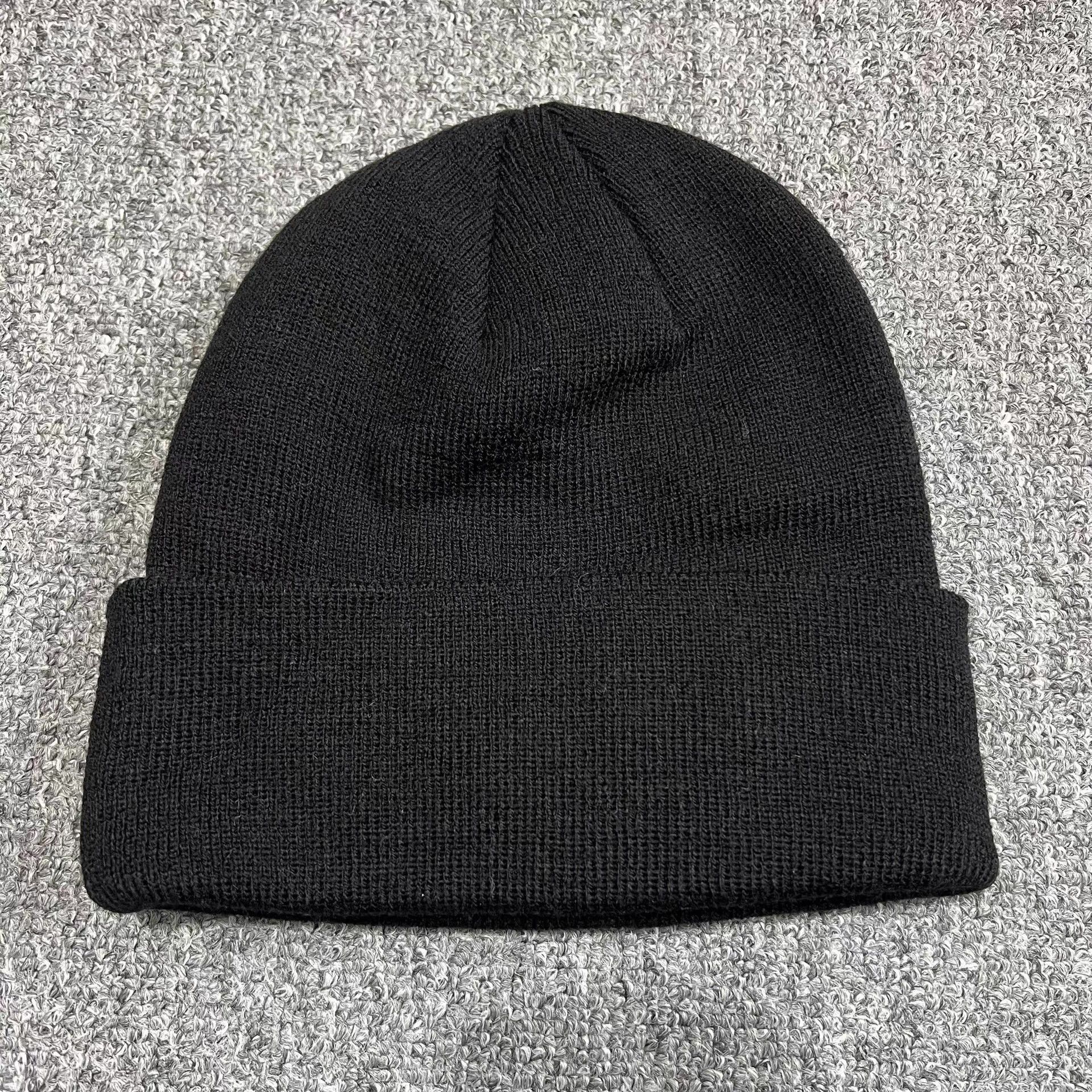 Grizzly Griptape Grizzly Griptape Script Embroidered Knitted Beanie Q7 Size ONE SIZE - 7 Thumbnail