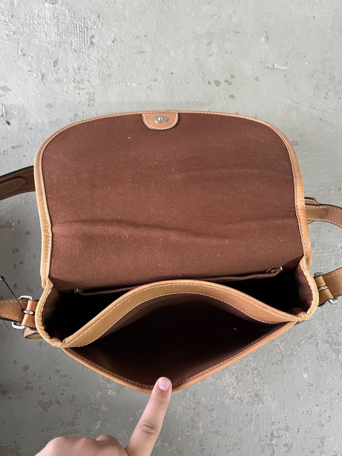 Junko Shimada × Leather Vintage Junko Shimada Part 2 Patina Suede Leather Sling Bag Size ONE SIZE - 13 Thumbnail