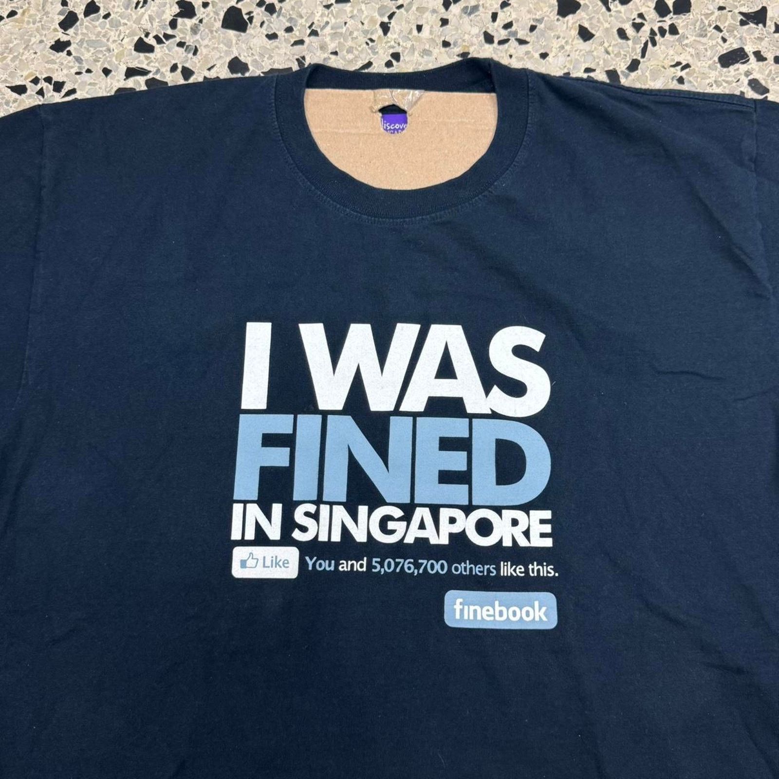 Fruit Of The Loom × Japanese Brand × Vintage VINTAGE Y2K I WAS FINED IN SINGAPORE FACEBOOK PARODY TEE: Size US L / EU 52-54 / 3 - 2 Thumbnail