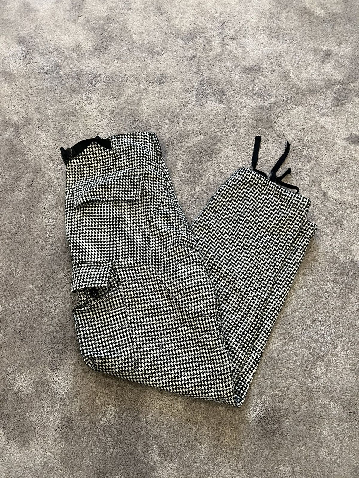 image of Stussy Houndstooth Double Knee Cargo in White, Men's (Size 32)