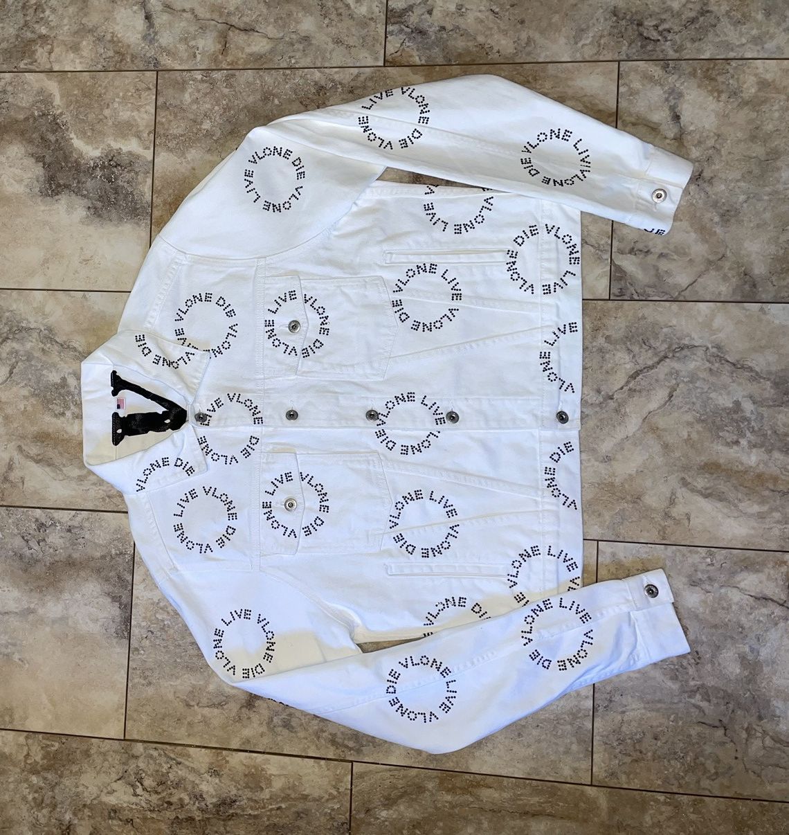 Vlone Unreleased Vlone Black Rhinestone White Denim Jacket Size M Size US M / EU 48-50 / 2 - 1 Thumbnail