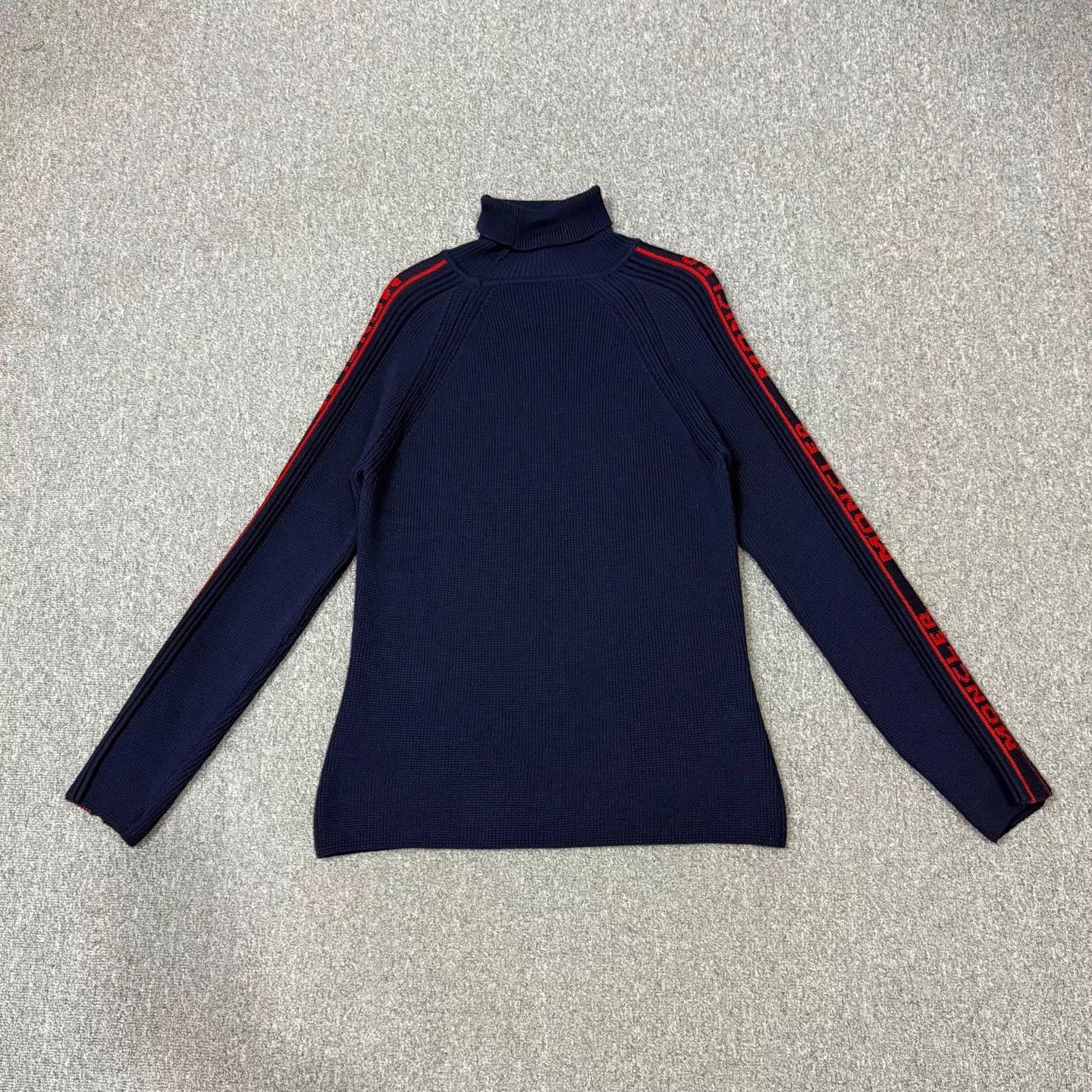 Moncler Moncler black red side logo turtleneck sweater XL Size US XL / EU 56 / 4 - 2 Thumbnail