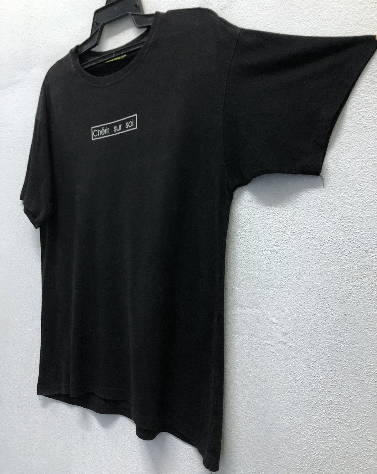 Vintage Vintage Yudun Cherir sur soi T-Shirt Size US L / EU 52-54 / 3 - 6 Thumbnail