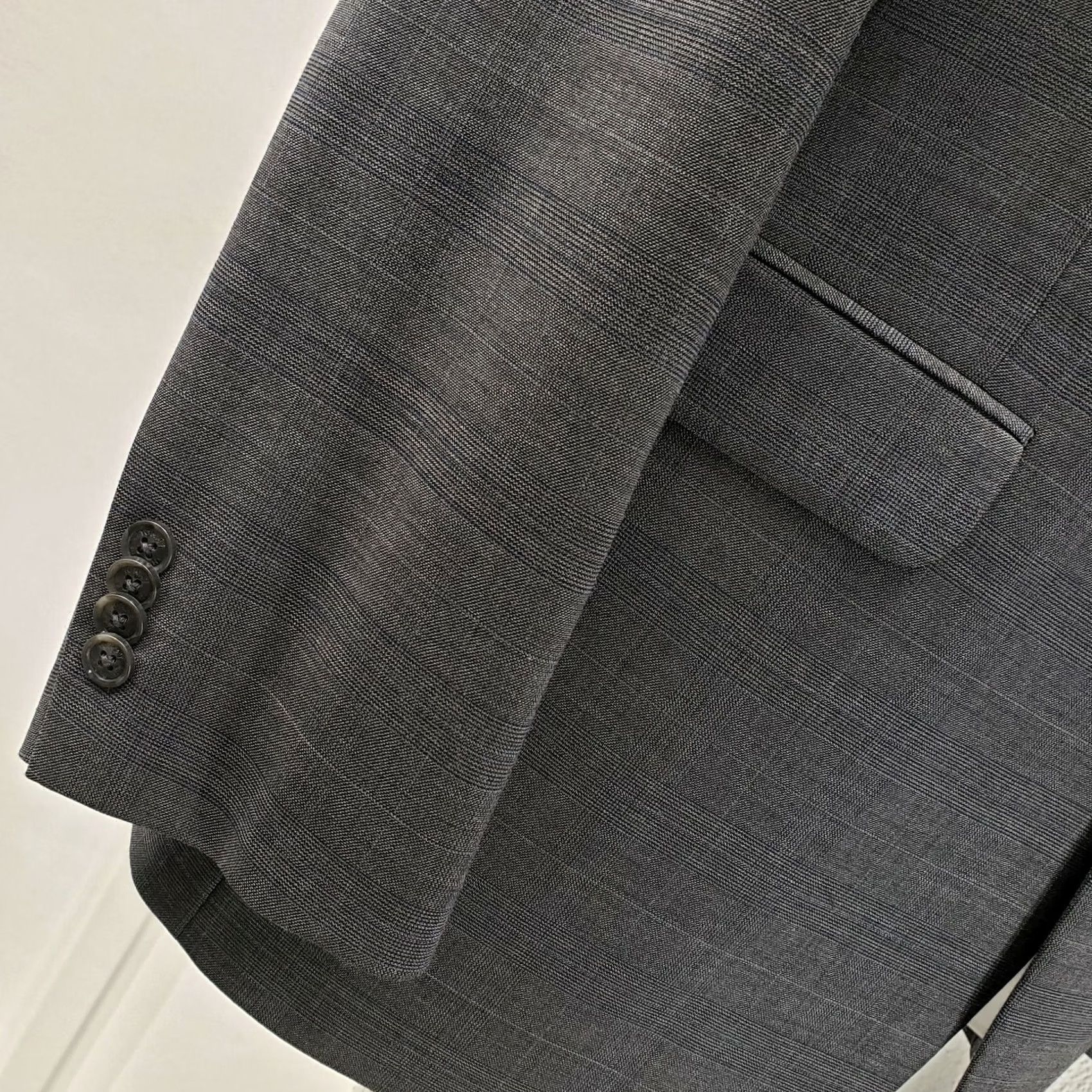 Tommy Hilfiger Tommy Hilfiger Blazer Men 38R Wool/Poly/Spandex Gray/Blue Stretch Notch Lapel Single-Breasted Check 38R Mens Regular Jacket Blazer Size 38R - 5 Thumbnail