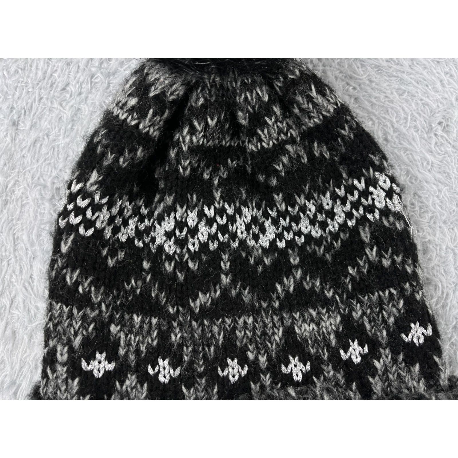 Vintage INC International Concepts Beanie Toque Womens Gray Knit Stripe Poly Blend Pom Size ONE SIZE - 2 Thumbnail