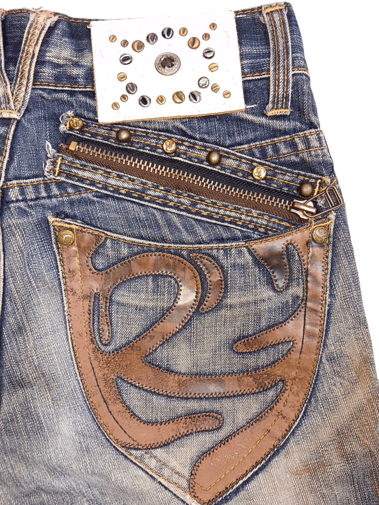 If Six Was Nine × Japanese Brand × Le Grande Bleu (L.G.B.) Redpepper Seditionaries Rusty Distressed Flare Jeans Size US 28 / EU 44 - 16 Thumbnail