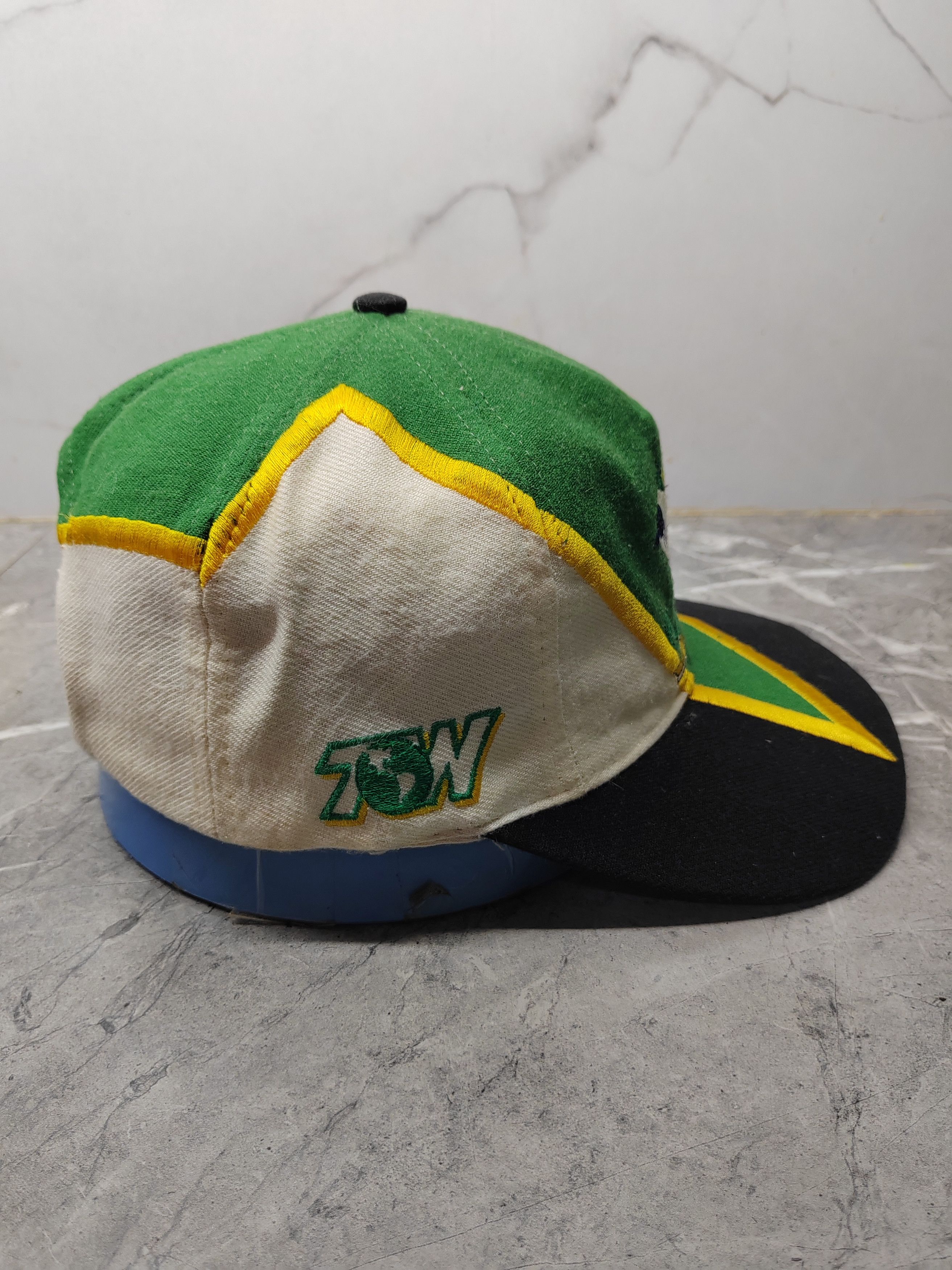 Vintage Vintage Notre Dame Fighting Irish TOW Graffiti Style Cap Size ONE SIZE - 6 Thumbnail
