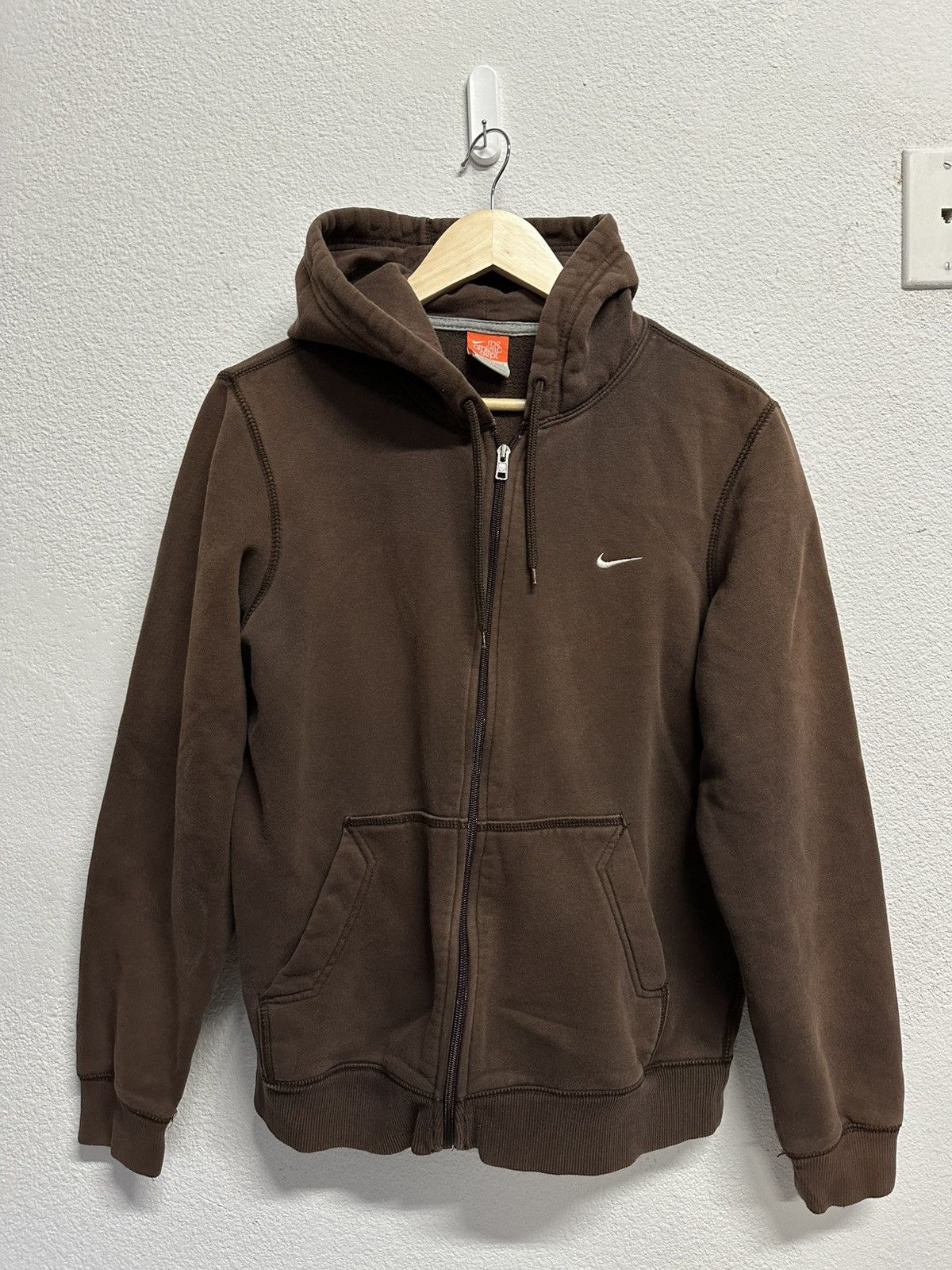 Nike Y2K Nike brown zip up hoodie Size US M / EU 48-50 / 2 - 1 Thumbnail
