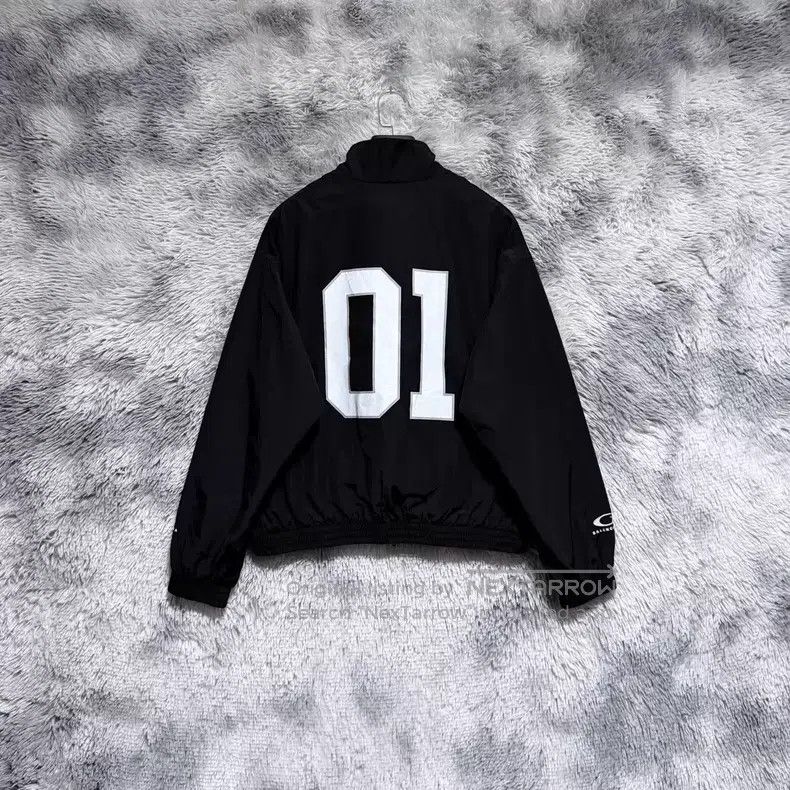 Balenciaga Balenciaga Manchester United school uniform jacket with zi Size US M / EU 48-50 / 2 - 2 Thumbnail