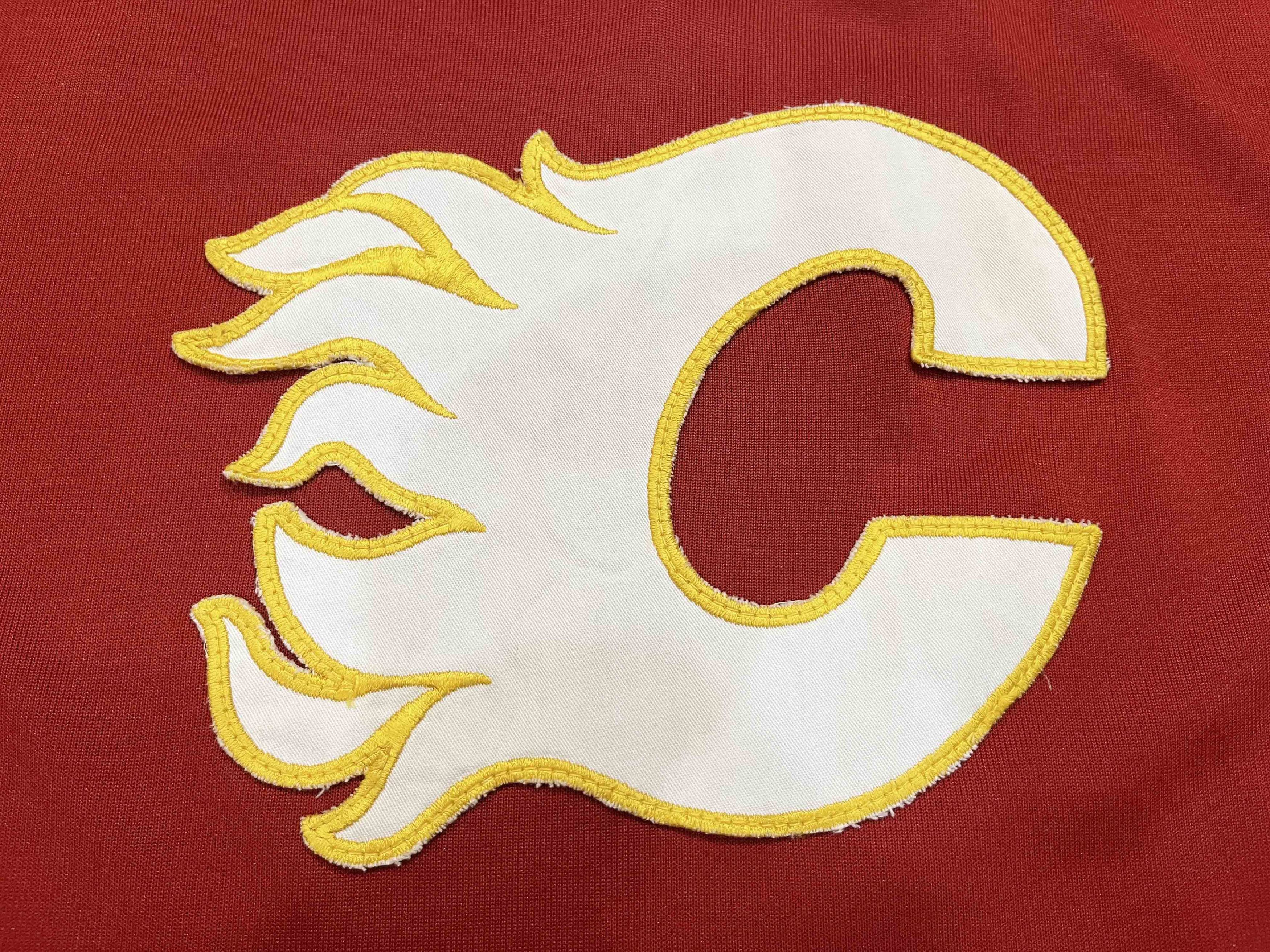 NHL × Vintage Vintage Sandow Calgary Flames NHL Hockey Jersey Size US S / EU 44-46 / 1 - 2 Thumbnail