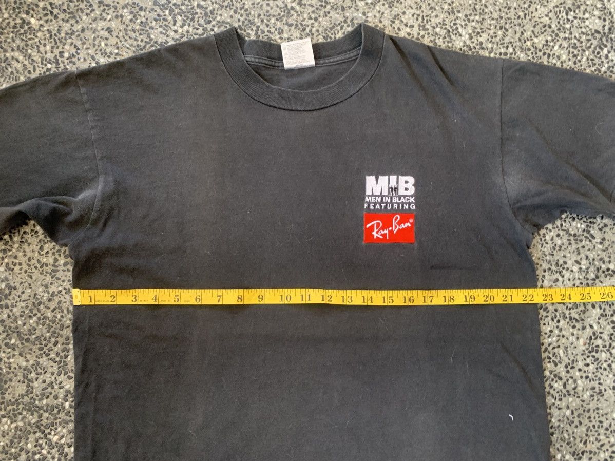 RayBan Vintage 90s Men In Black Featuring RayBan Promo Movie Tshirt Size US L / EU 52-54 / 3 - 7 Thumbnail