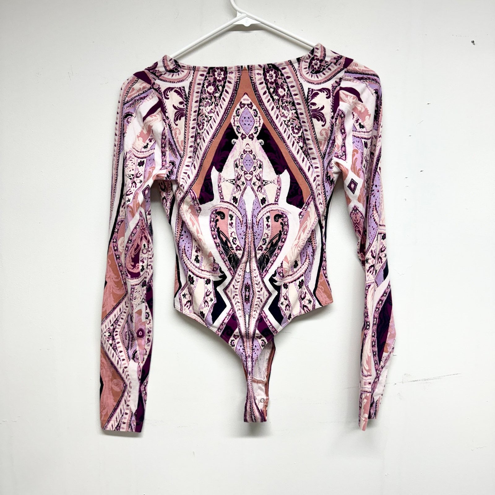 Free People Free People Long Sleeve Boho Pick A Place Bodysuit, Size XS Size XS / US 0-2 / IT 36-38 - 4 Thumbnail