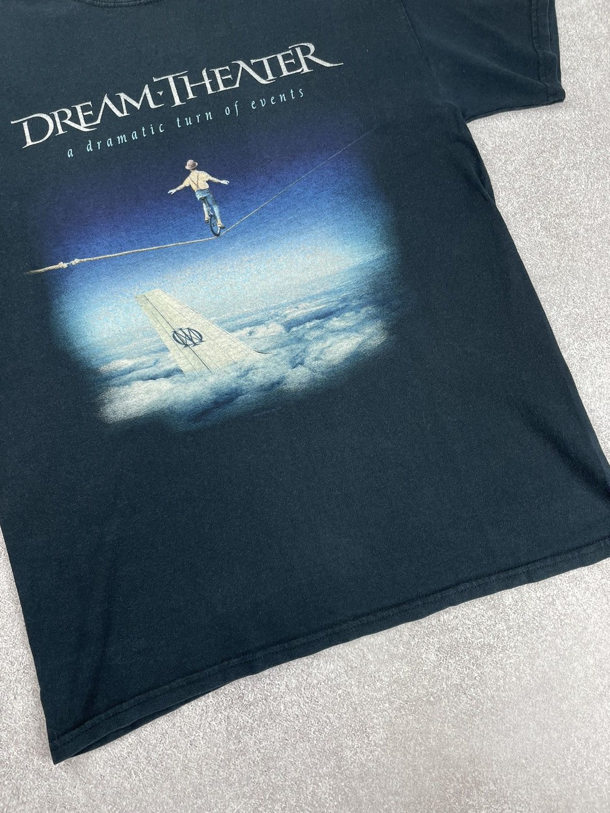 Band Tees × Vintage Vintage Dream Theater “A Dramatic Turn Of Events”Tour Tee Size US M / EU 48-50 / 2 - 3 Thumbnail