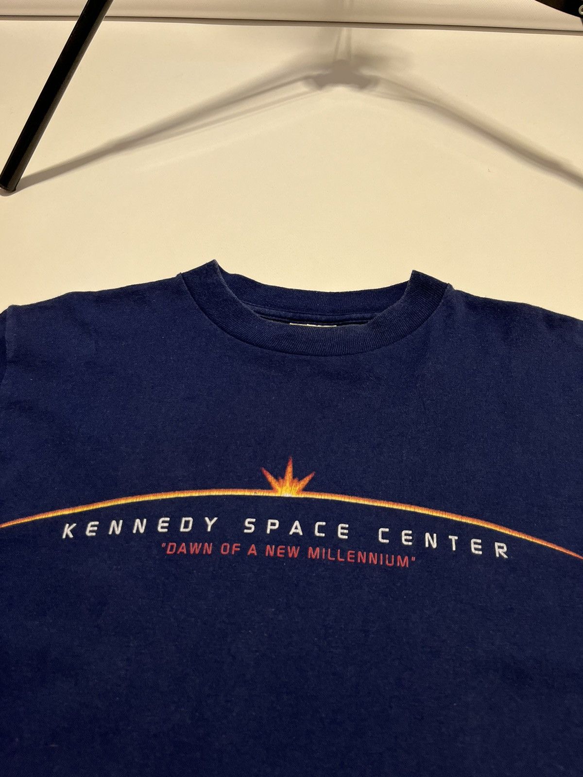 NASA Vintage 90’s NASA Kennedy Space Center T-shirt Size US M / EU 48-50 / 2 - 6 Thumbnail