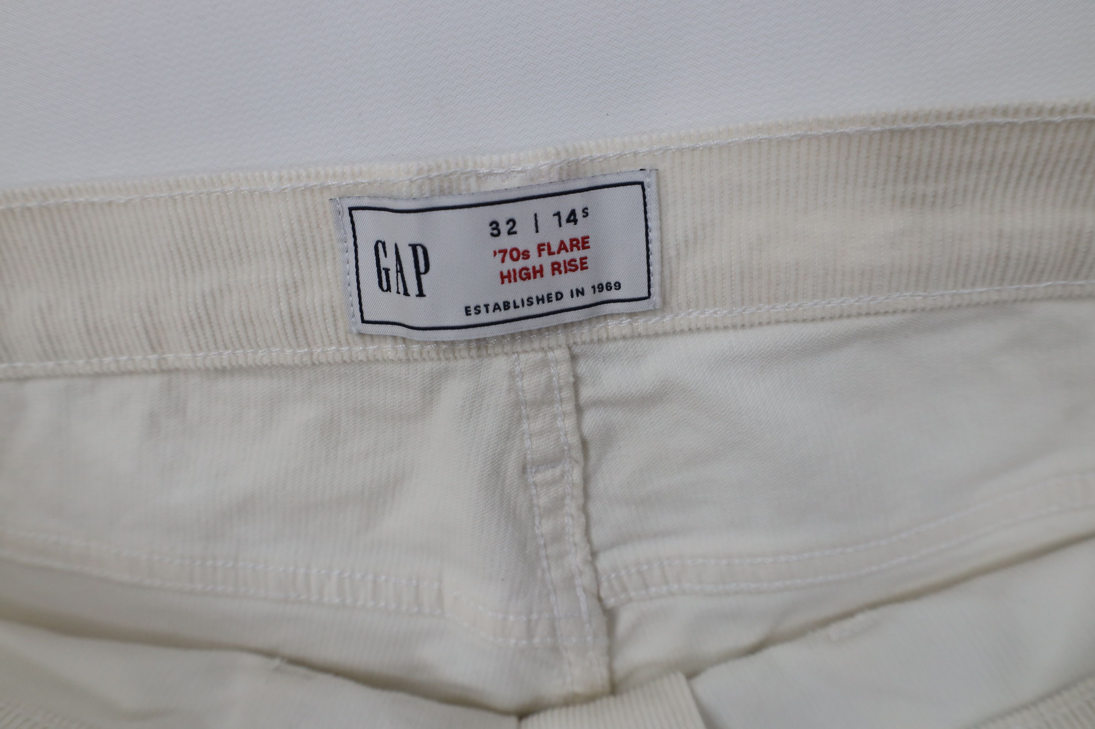 Gap Vintage Y2K Gap 70s High Rise Flared Wide Leg Corduroy Pants Size 36" / US 14 / IT 50 - 7 Thumbnail