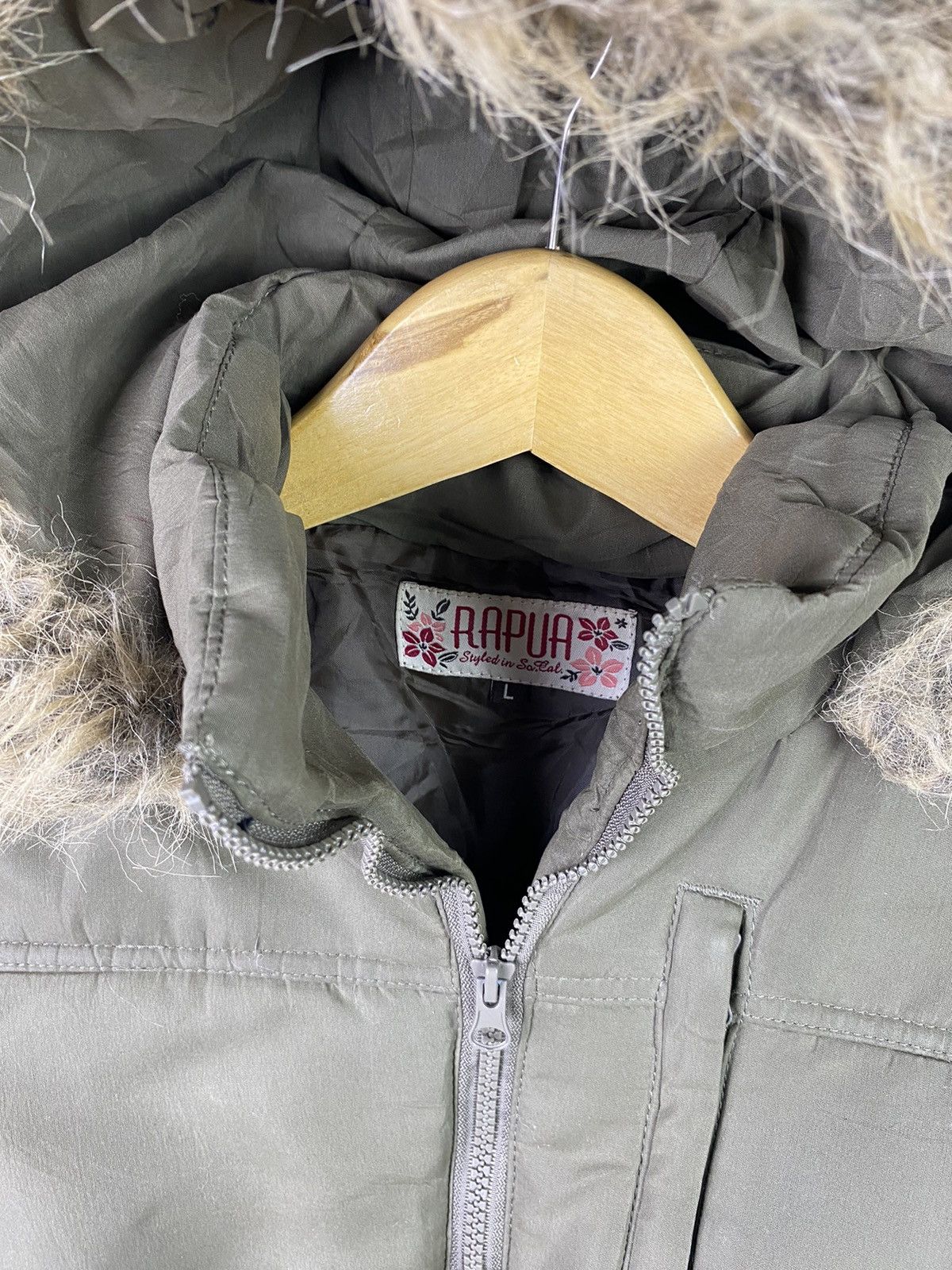 Japanese Brand Japanese brand Fur bono bomber jacket rapua winter sesh Size US M / EU 48-50 / 2 - 11 Thumbnail