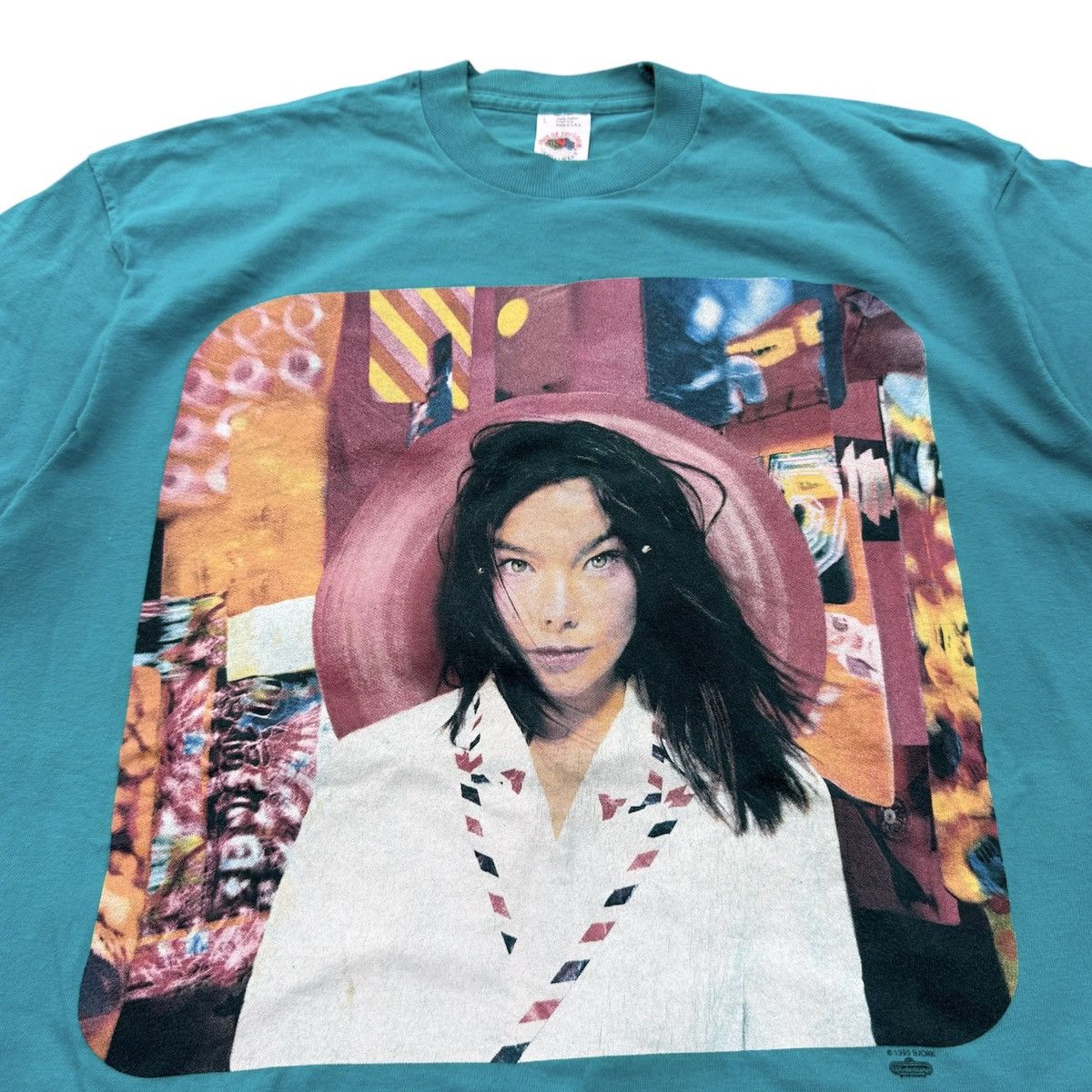 Band Tees × Vintage Vintage 90s Bjork “Post” World Tour 1995 Tshirt Size US L / EU 52-54 / 3 - 5 Thumbnail