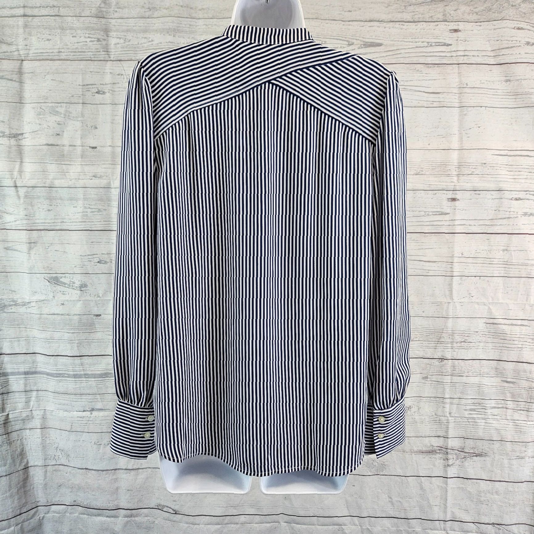 Loft VINTAGE LOFT Ann Taylor Button Front Top Shirt Womens Small Blue White Stripe Long Sleeve Size S / US 4 / IT 40 - 4 Thumbnail