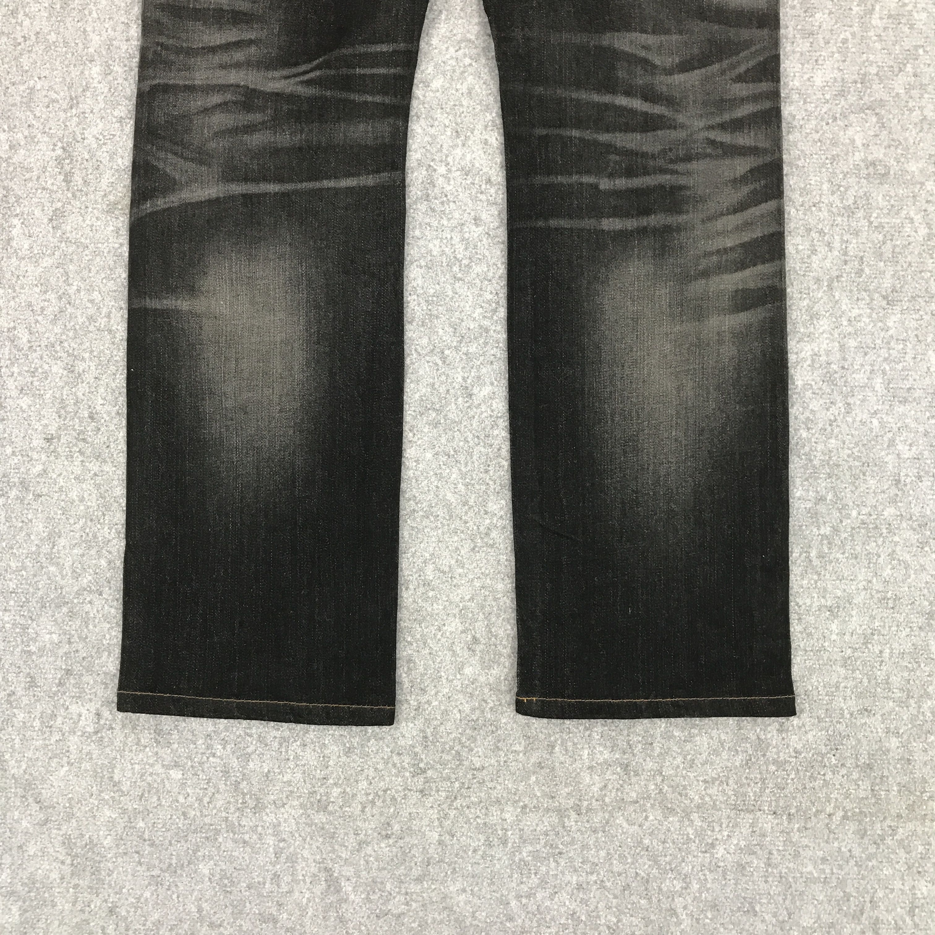 Jun Takahashi × Uniqlo JAPAN BLACK DENIM UNIQLO DISTRESSED DENIM PANTS Size US 34 / EU 50 - 6 Thumbnail