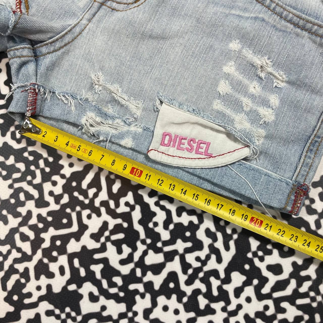 Diesel Vintage Y2K Diesel Distressed Style Mini Shorts 90s Style Size 28" / US 6 / IT 42 - 14 Thumbnail