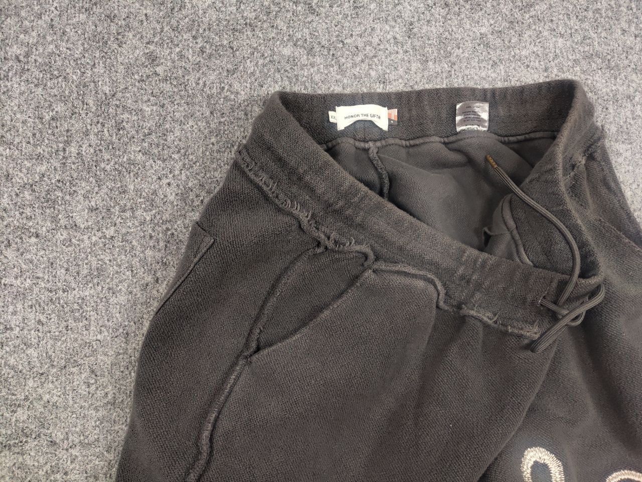 Honor the Gift Honor The Gift Design Weathered Logo Gray Baggy Sweatpant Size US 36 / EU 52 - 12 Thumbnail