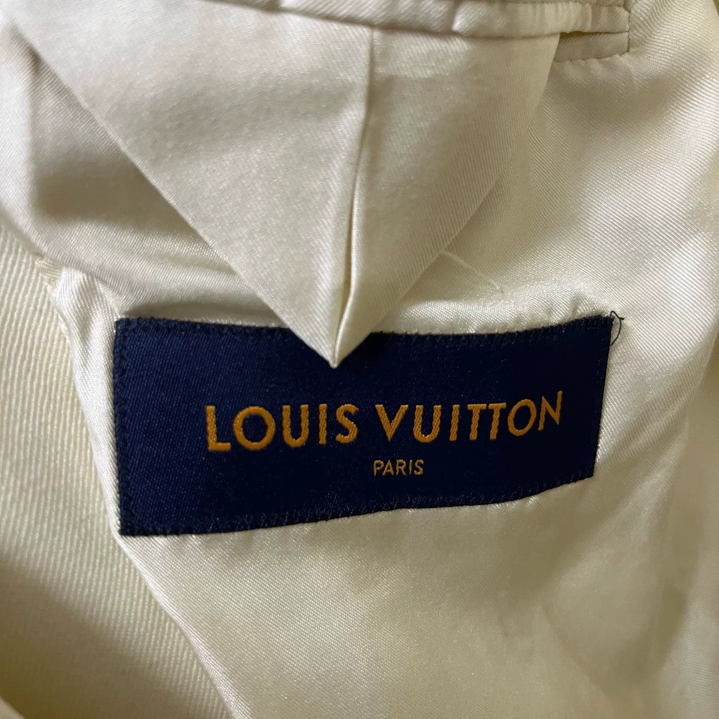 Louis Vuitton Louis Vuitton White Slim Fit Suit Jacket Size US L / EU 52-54 / 3 - 3 Thumbnail