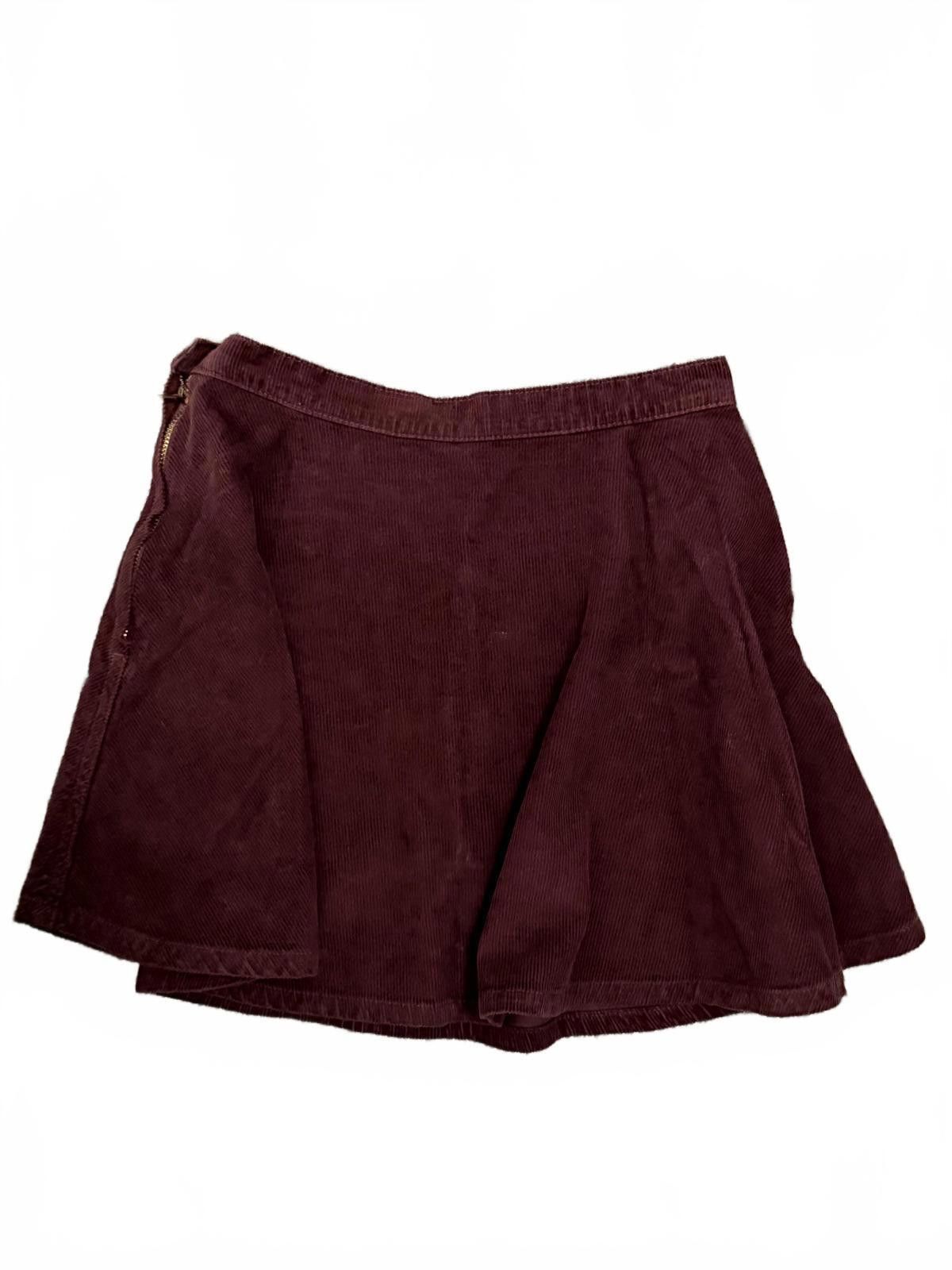 American Apparel AMERICAN APPAREL Corduroy Mini Skirt in Burgundy (SMALL) Size 28" / US 6 / IT 42 - 2 Thumbnail