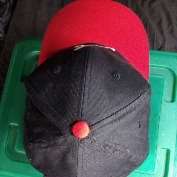 Twins Enterprise Inc. Deadstock Vintage Twins Atlanta Braves Two Tone Snap Hat Cap Size ONE SIZE - 4 Thumbnail