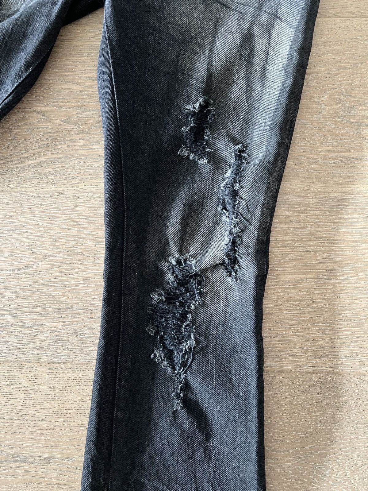 GOSTAR DE FUGA Gostar De Fuga black distressed denim jeans Size US 29 - 3 Thumbnail