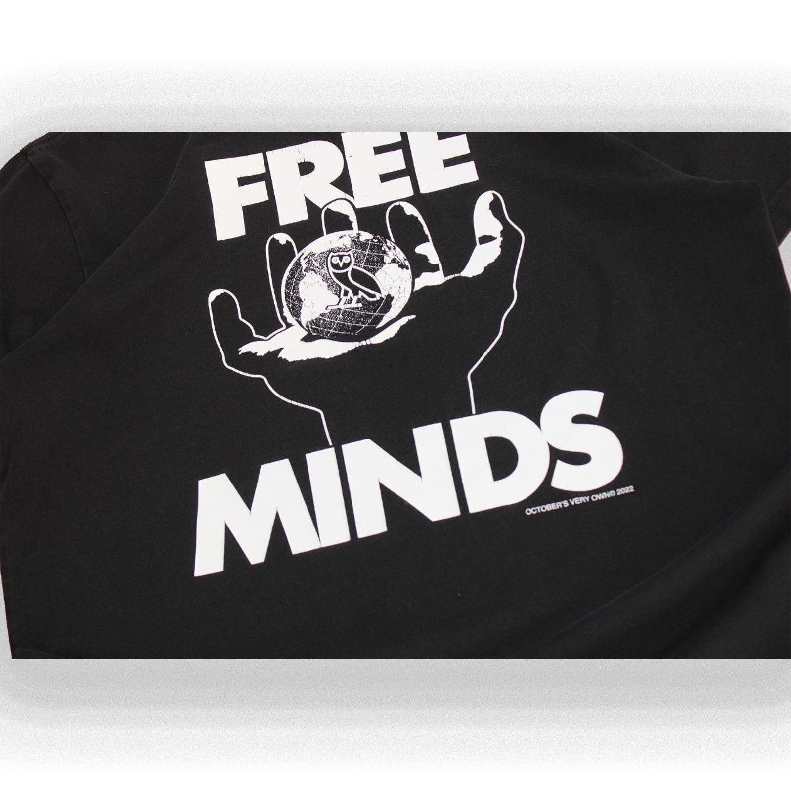 October's Very Own Black OVO Free Minds Graphic Tee Size US S / EU 44-46 / 1 - 3 Thumbnail