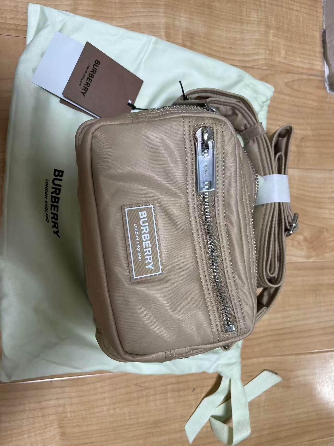 Burberry burberry nylon gold honey crossbody Size ONE SIZE - 1 Thumbnail