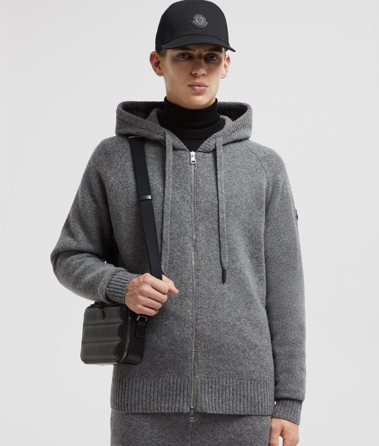 Moncler Moncler Wool & Cashmere Zipped Cardigan Size US M / EU 48-50 / 2 - 5 Thumbnail
