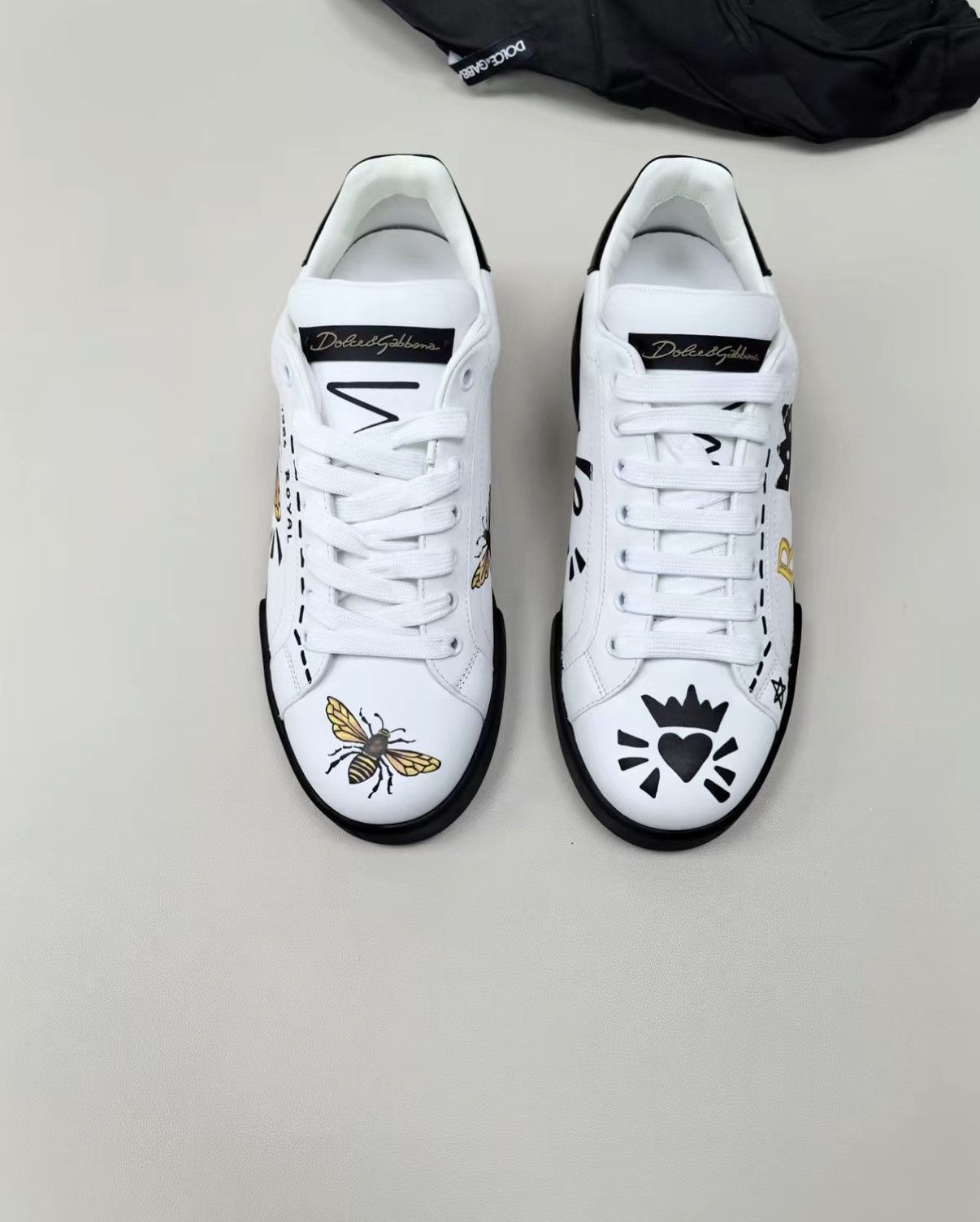 Dolce & Gabbana White Lowtop Sneakers with Bee & Heart Designs Size US 9.5 / EU 42-43 - 1 Thumbnail
