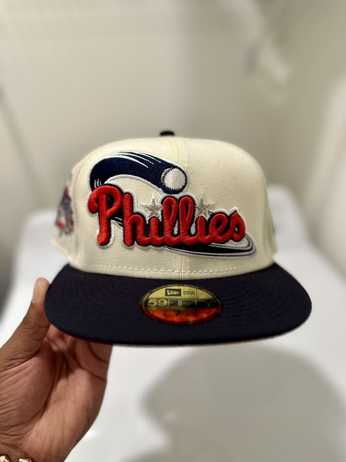 Hat Club × MLB × New Era New Era Philadelphia Phillies Pro Image Chrome Dome SZ 7 1/8 Size ONE SIZE - 2 Thumbnail