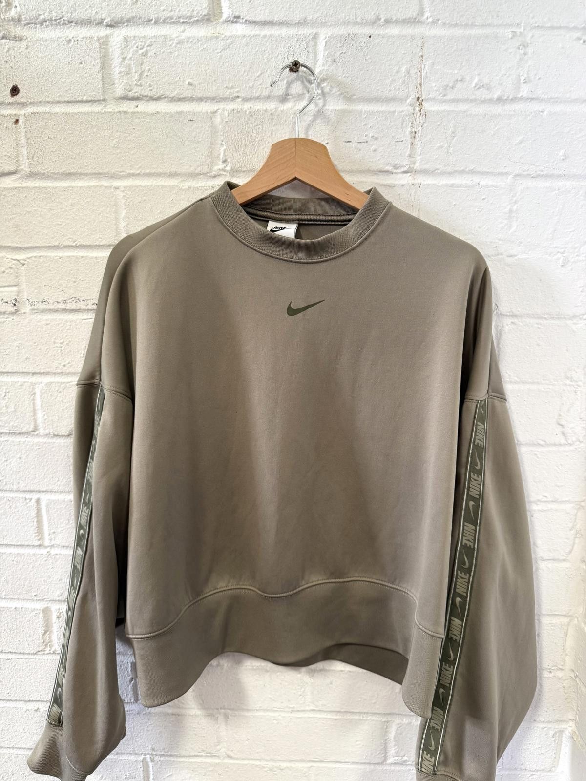 Nike Nike Women's Oversized Sweatshirt in Khaki - Casual Comfort Size US M / EU 48-50 / 2 - 1 Thumbnail