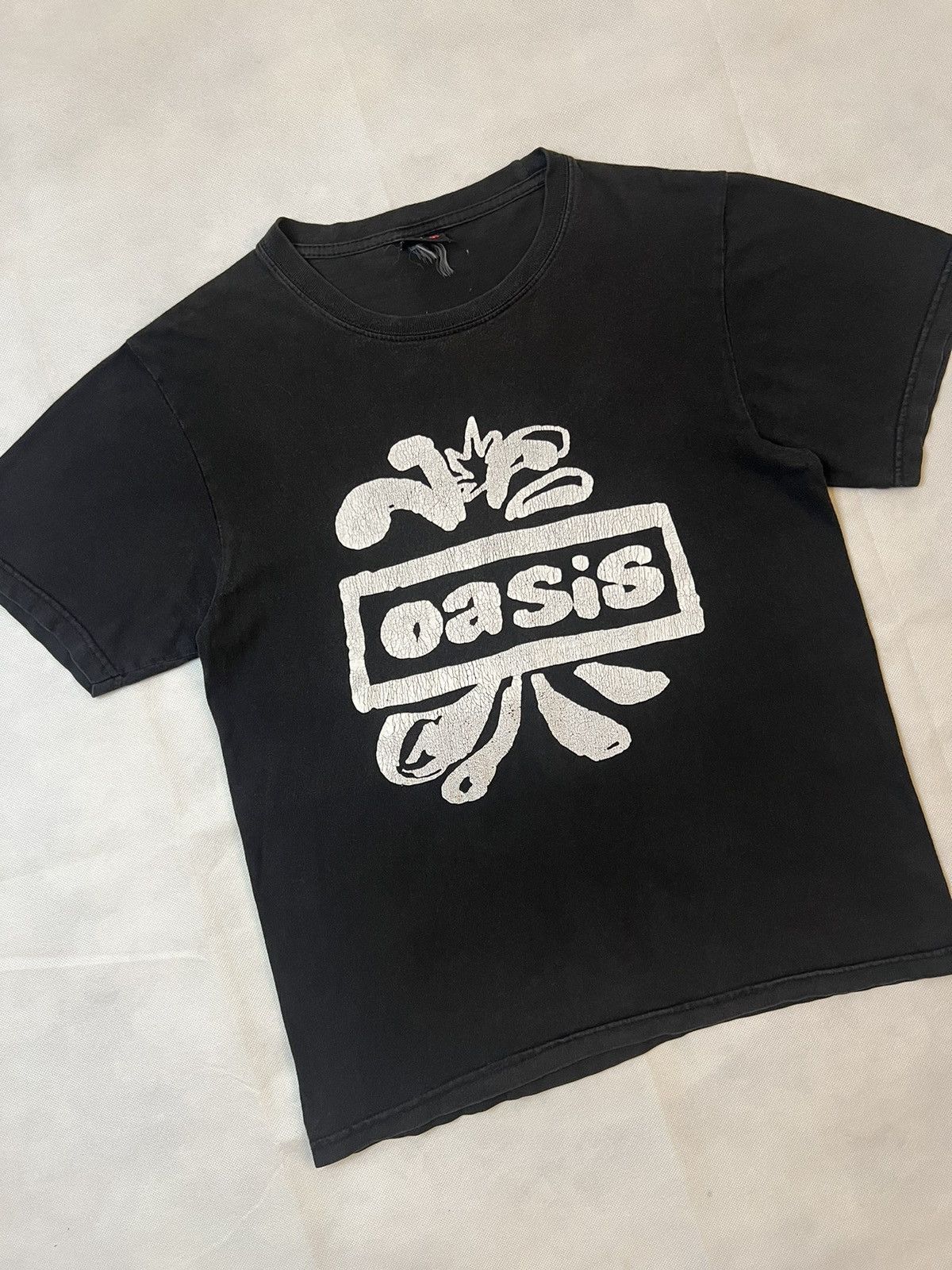 Band Tees Vintage 90's Oasis Dig Out Your Soul Band Tees Size US S / EU 44-46 / 1 - 7 Thumbnail