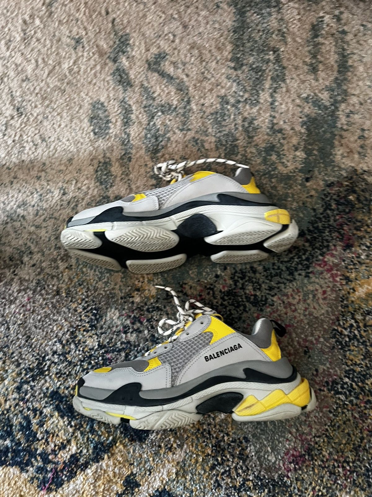 Balenciaga Triple S Size US 11 / IT 41 - 2 Thumbnail